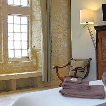 Hotel Mas De La Rivoire 4*