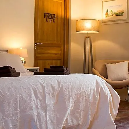 Hotel Mas De La Rivoire 4*